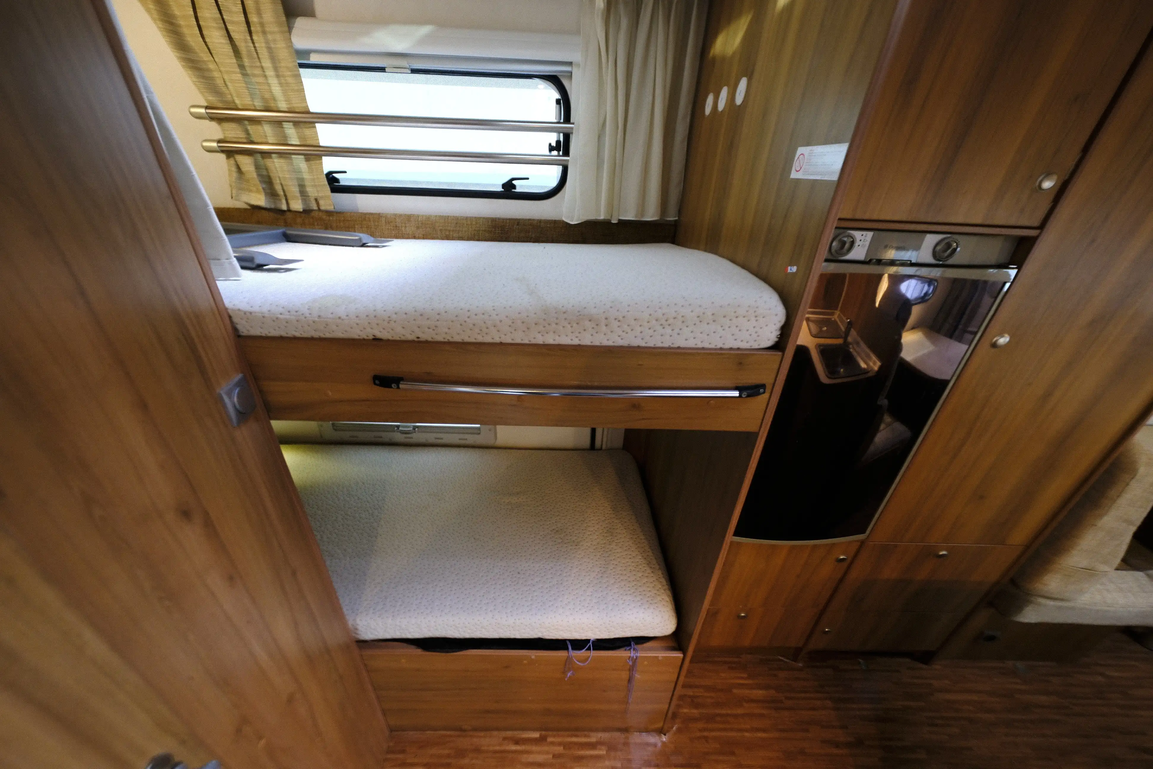 BUERSTNER Nexxo Family A 694